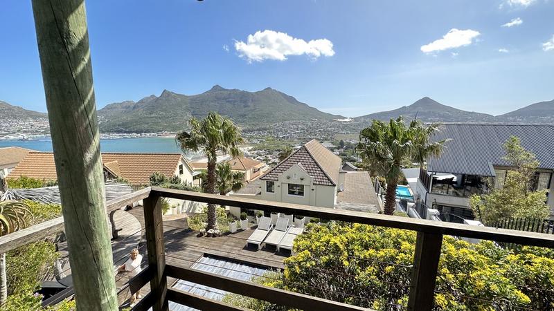 4 Bedroom Property for Sale in Hillcrest Western Cape